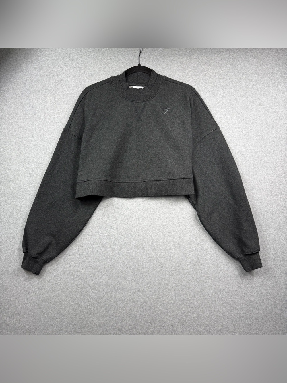 Gymshark Women’s Cropped Sweatshirt Dark Gray Embroidered Logo Size XXL